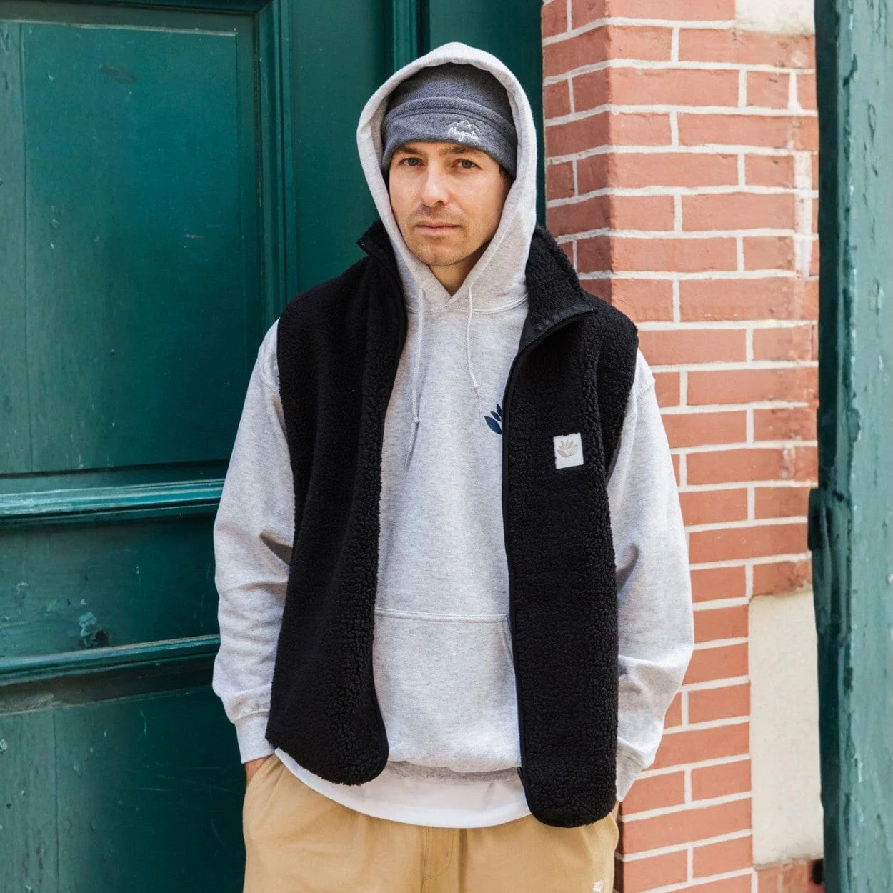 Magenta Skateboards Sherpa Vest | Black - Image 3